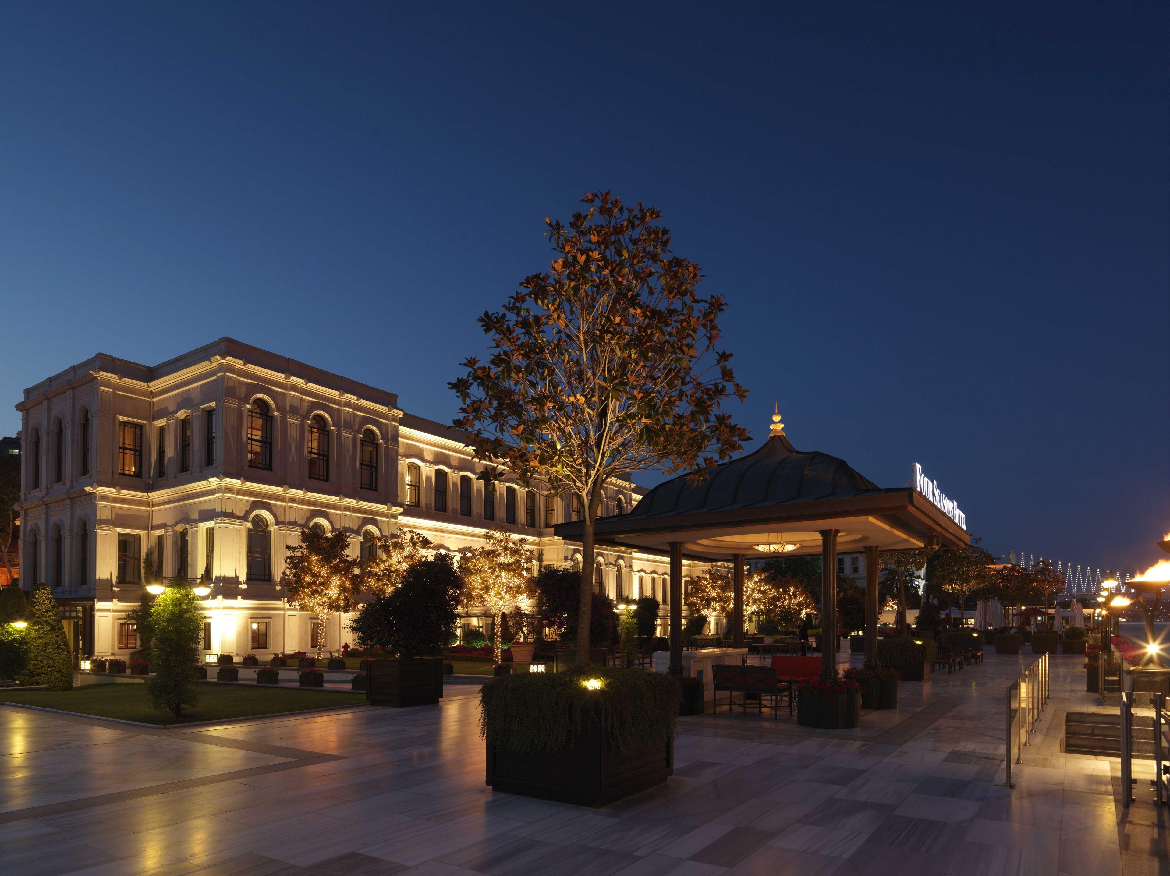 Four Seasons Hotel Istanbul At The Bosphorus — Photos 1